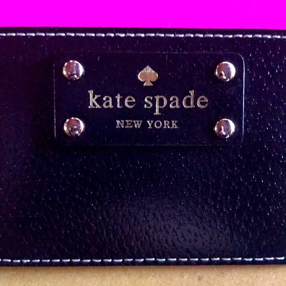 ♠️ Kate Spade Slim Leather Card Case
(Not for sale) - Picture 2 of 3
